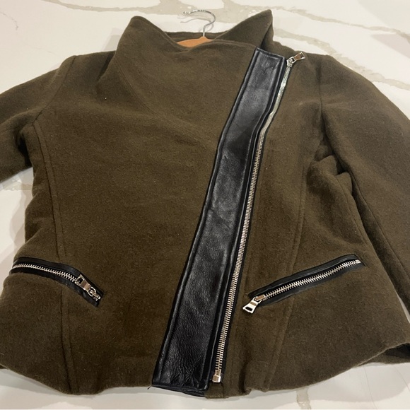 J’Amy Tarr Green Wool and Black Leather Funnel Neck Jacket size XS - Picture 5 of 9
